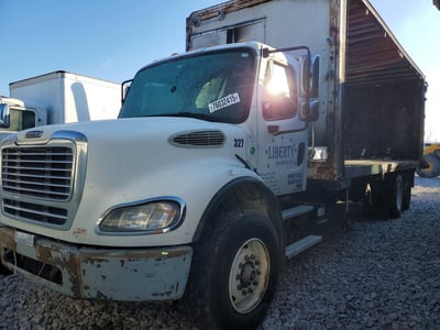 1FVHC5CV35H****** 2005 Freightliner M2 112