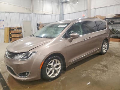 2C4RC1EG8HR****** 2017 Chrysler Pacifica