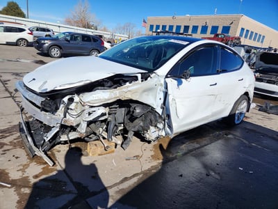 5YJYGDEE6MF****** 2021 Tesla Model Y