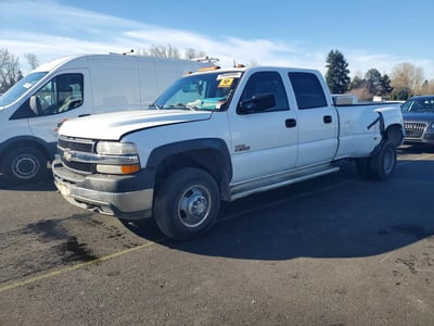 1GCJK331X2F****** 2002 Chevrolet Silverado 3500