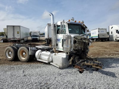 1XPXD49X5HD****** 2017 Peterbilt 389