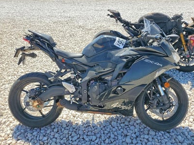 ML5ZXCP1XSD****** 2025 Kawasaki Ninja ZX-4R