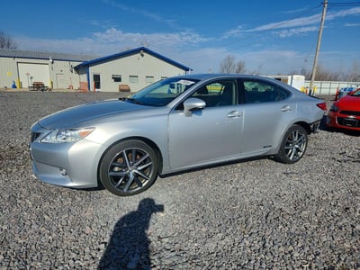 JTHBW1GG9D2****** 2013 Lexus ES 300h