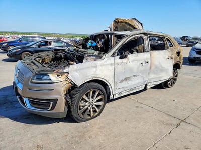 2LMPJ6K95KB****** 2019 Lincoln Nautilus
