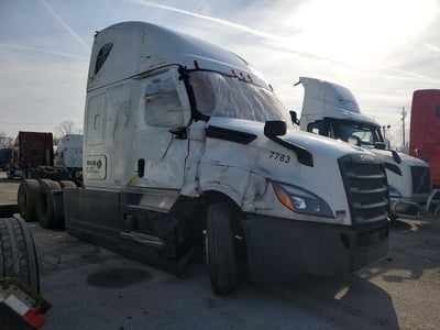 3AKJHHDRXRS****** 2024 Freightliner Cascadia