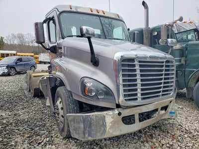 2019 Freightliner Cascadia 125