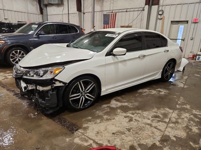 1HGCR2F14HA****** 2017 Honda Accord