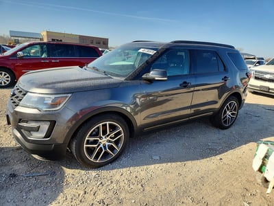 1FM5K8GT5GG****** 2016 Ford Explorer