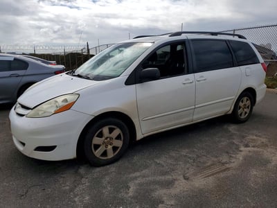 5TDKK4CC5AS****** 2010 Toyota Sienna
