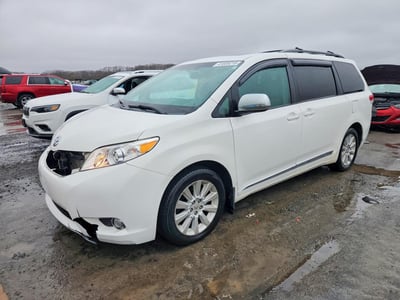 5TDDK3DC0CS****** 2012 Toyota Sienna