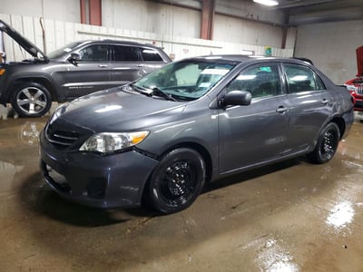 2T1BU4EE8DC****** 2013 Toyota Corolla