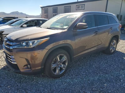 5TDYZRFH8JS****** 2018 Toyota Highlander