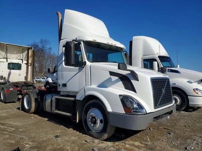 4V4N39TG0GN****** 2016 Volvo VNL
