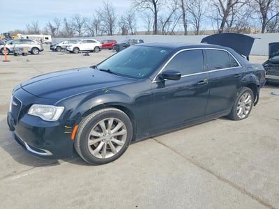 2C3CCARG1JH****** 2018 Chrysler 300