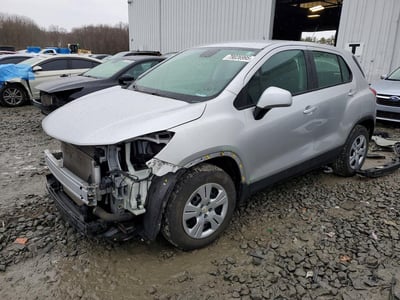 KL7CJKSB5JB****** 2018 Chevrolet Trax