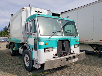 1NPZH58X7WD****** 1998 Peterbilt 320