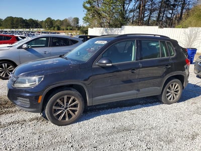 WVGAV7AX9JK****** 2018 Volkswagen Tiguan