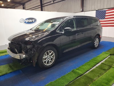 2C4RC1BG2RR****** 2024 Chrysler Pacifica