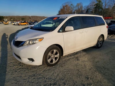 5TDKK3DC6DS****** 2013 Toyota Sienna