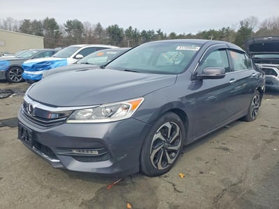 1HGCR2F80GA****** 2016 Honda Accord