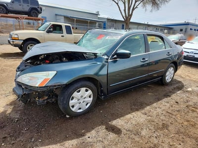 1HGCM56404A****** 2004 Honda Accord