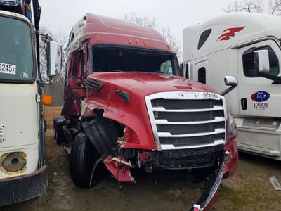 3AKJHHDR0SS****** 2025 Freightliner Cascadia 126