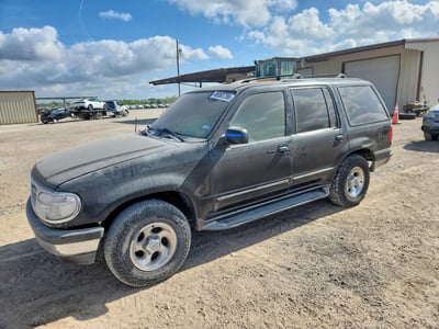 1FMZU32P7XZ****** 1999 Ford Explorer