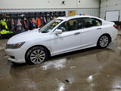 1HGCR2F82FA****** 2015 Honda Accord