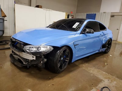 WBS3R9C50FK****** 2015 BMW M4