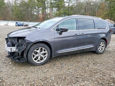 2C4RC1EG0KR****** 2019 Chrysler Pacifica