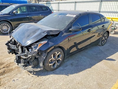 3KPF24AD5ME****** 2021 Kia Forte