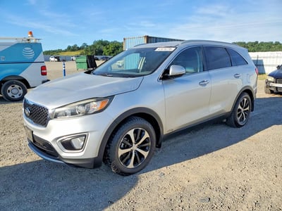 5XYPHDA11GG****** 2016 Kia Sorento