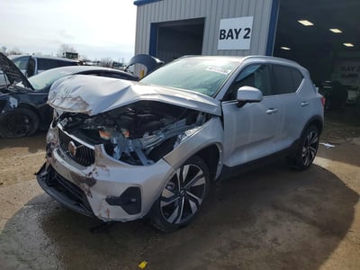 YV4L12UF3R2****** 2024 Volvo XC40