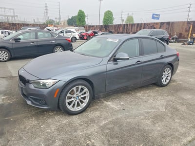 WBA8A9C37HK****** 2017 BMW 3 Series