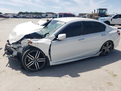1HGCR2F67HA****** 2017 Honda Accord