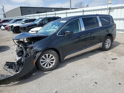 2C4RC1BG1KR****** 2019 Chrysler Pacifica