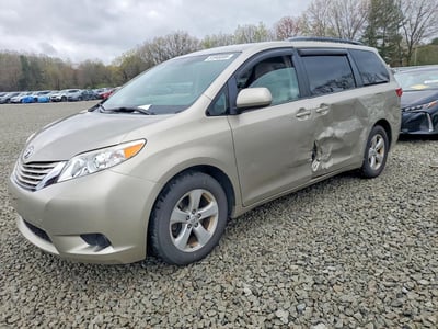 5TDKK3DC2FS****** 2015 Toyota Sienna