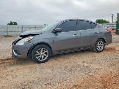 3N1CN7AP6JL****** 2018 Nissan Versa