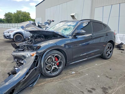 ZASPAKBN3N7****** 2022 Alfa Romeo Stelvio