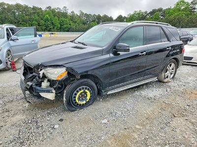4JGDA5JBXFA****** 2015 Mercedes-Benz M-Class