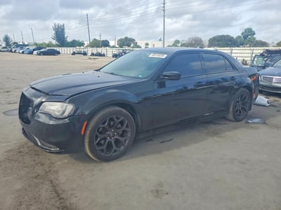 2C3CCAAGXKH****** 2019 Chrysler 300