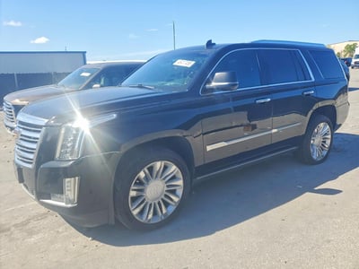 1GYS4DKJ3KR****** 2019 Cadillac Escalade
