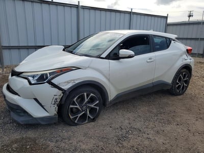NMTKHMBX6JR****** 2018 Toyota C-HR