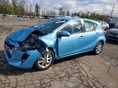 JTDKDTB39F1****** 2015 Toyota Prius C
