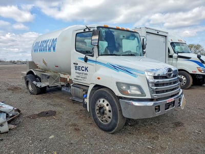 5PVNV8JP3J4****** 2018 Hino 338