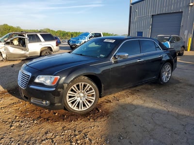 2C3CA6CT2BH****** 2011 Chrysler 300C