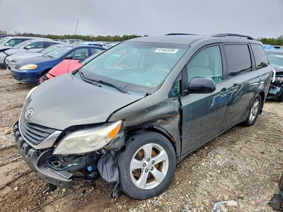 5TDKK3DC6DS****** 2013 Toyota Sienna