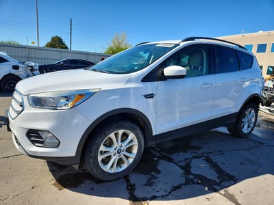 1FMCU9G9XJU****** 2018 Ford Escape