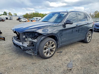 5UXKR2C57J0****** 2018 BMW X5