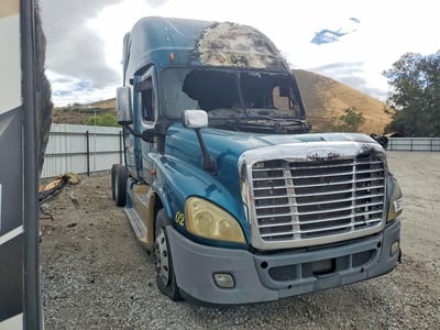 1FUJGLDRXCS****** 2012 Freightliner Cascadia 125